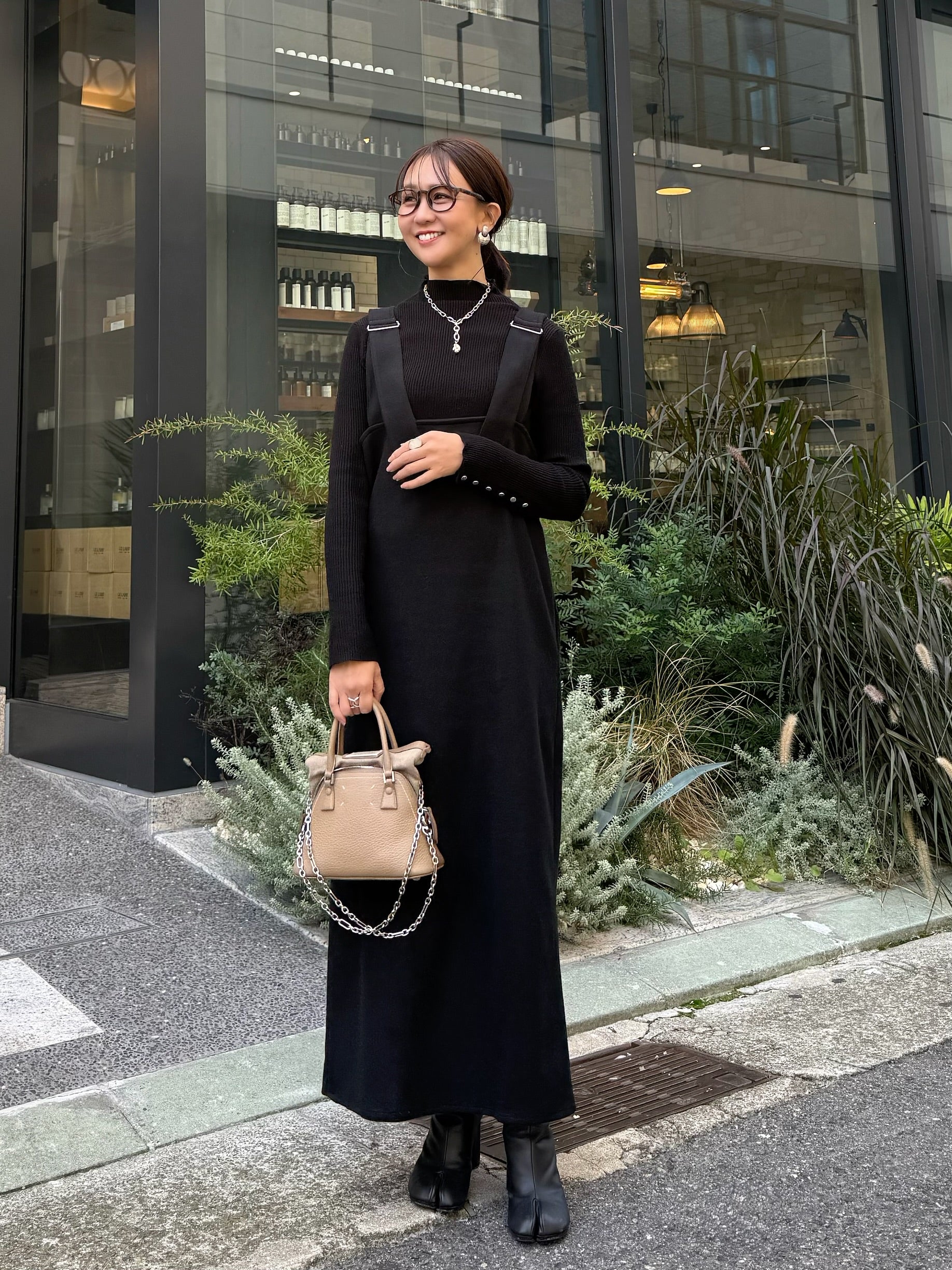 予約】[SET] ウールライクVネックジャンパースカート / ブラック + 袖