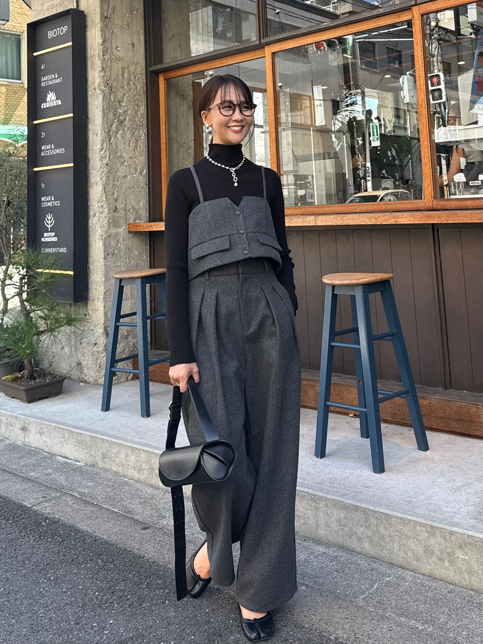 らむチャコールグレー　X S 5671F1C9-CF56-43D2-8B8B-