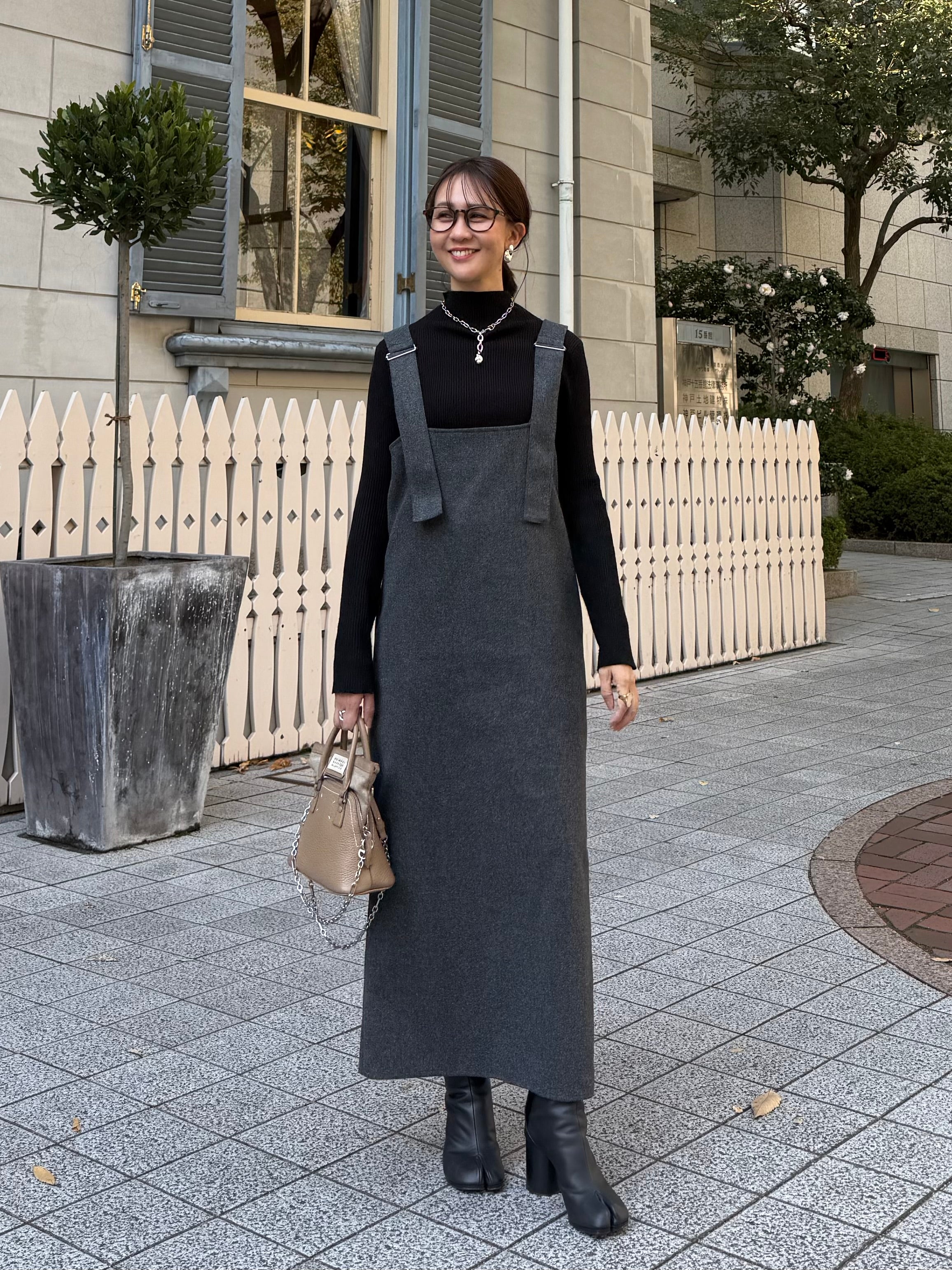 予約】 ウールライクVネックジャンパースカート / チャコール(1月上旬