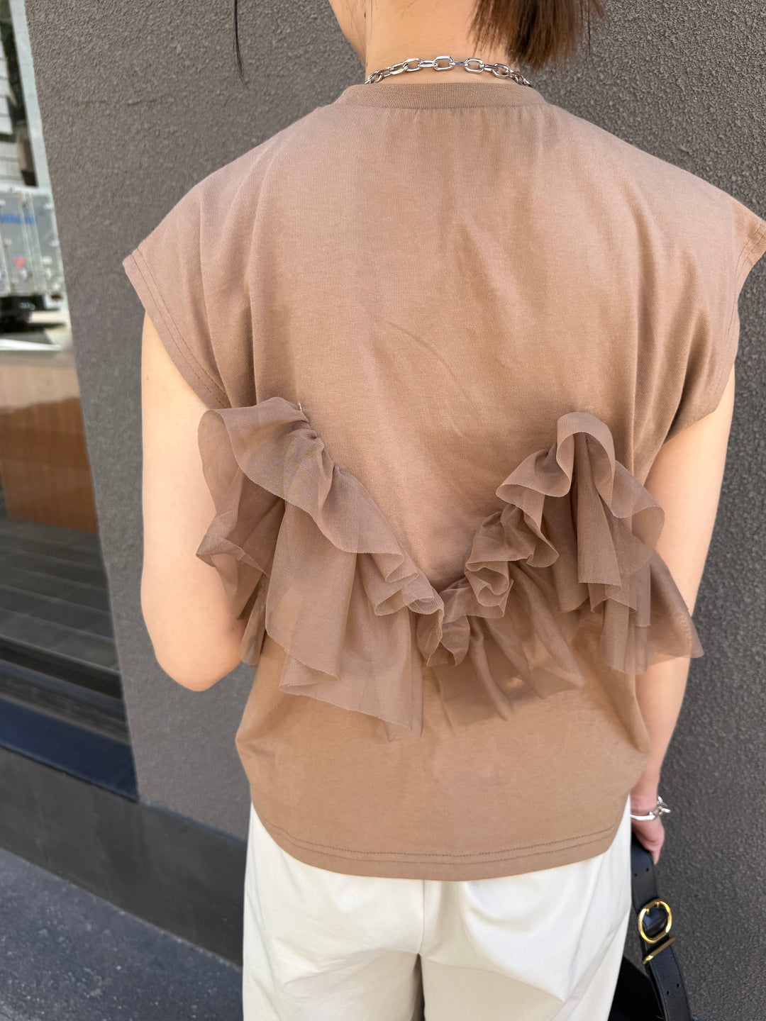 チュールフリルフレンチTシャツ / ブラウン
