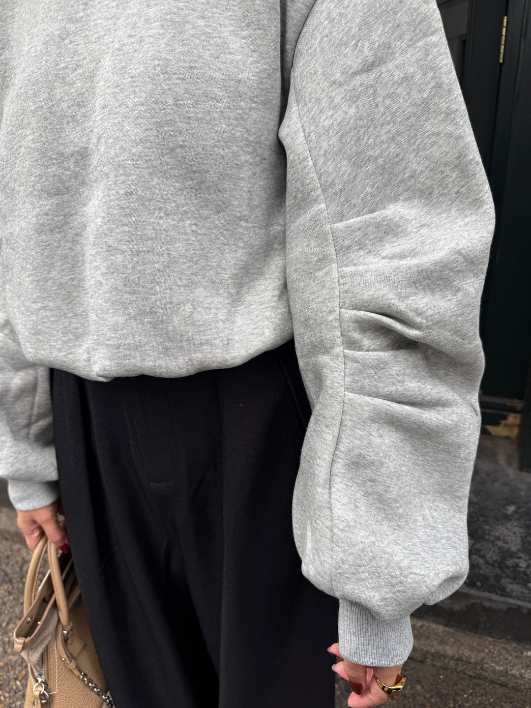 【予約】裏起毛バルーンプルオーバー / グレー(11月下旬発送予定)