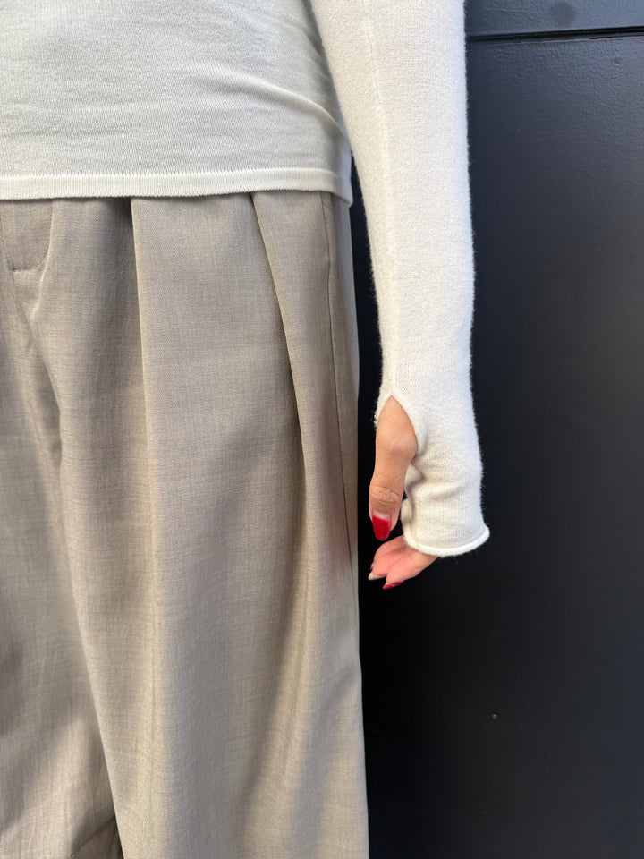 フィンガーホールタートル / オフホワイト