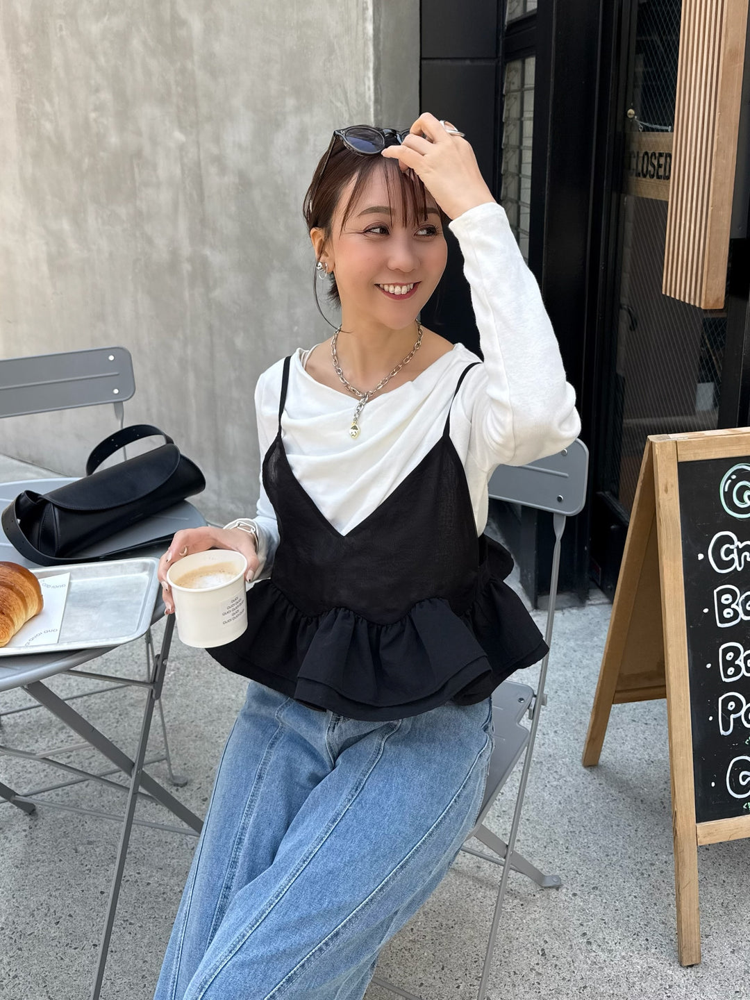 【予約】フリルヘムビスチェ / ブラック(5月下旬発送予定)