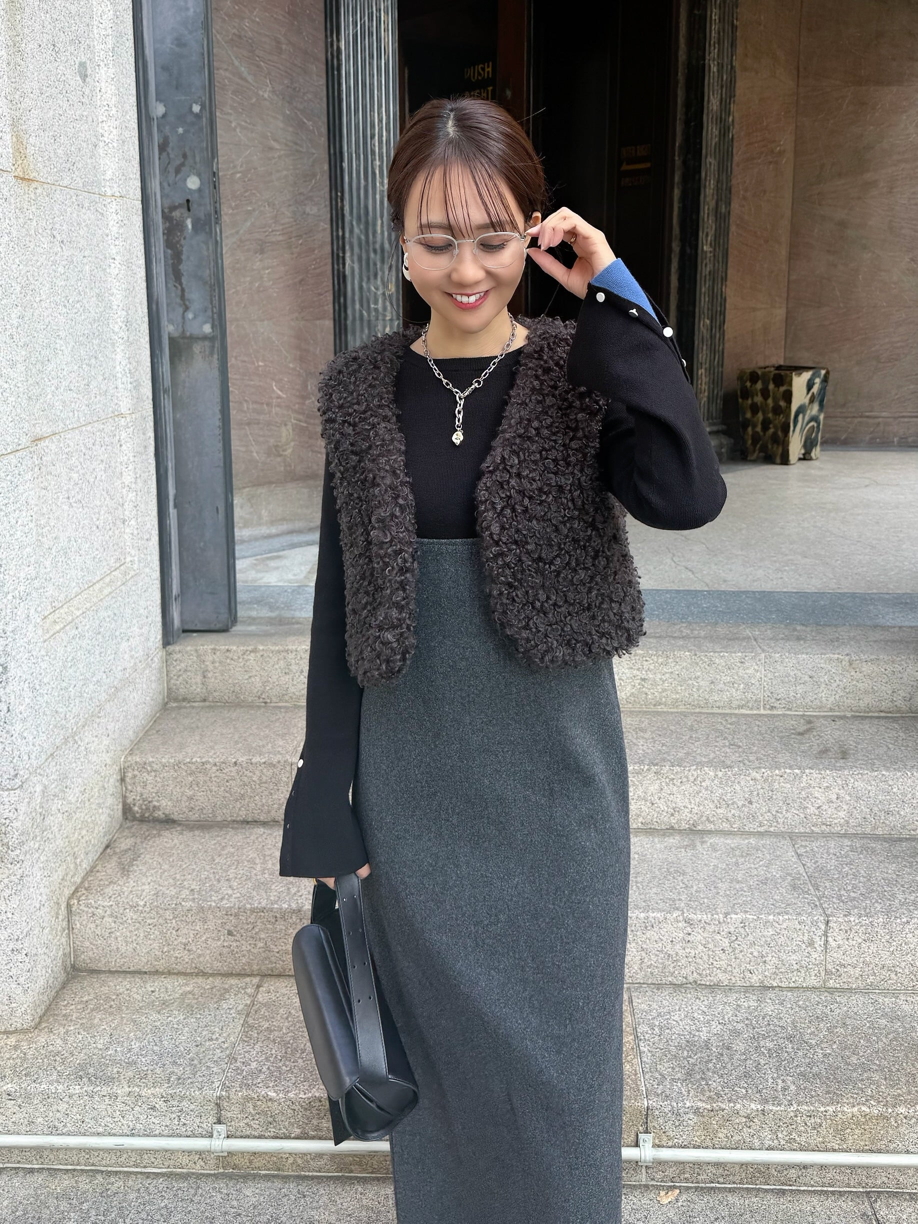 予約】 ウールライクVネックジャンパースカート / チャコール(1月上旬