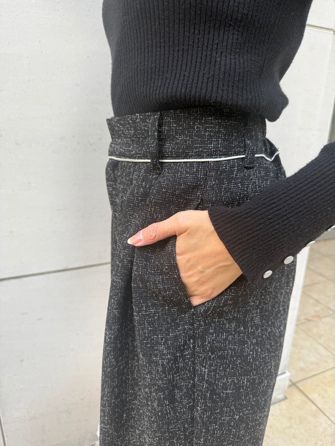 【予約】サマーツイードタックパンツ / ブラック(2月中旬頃発送予定)