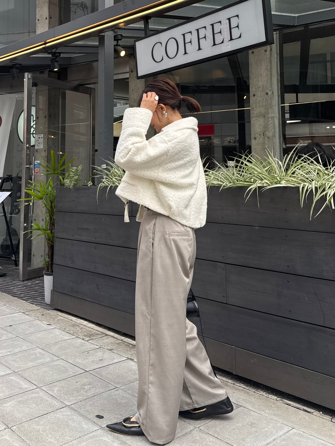 【予約 [SET] ループツイードショートジャケット / アイボリー + ツイルタックパンツ / グレージュ