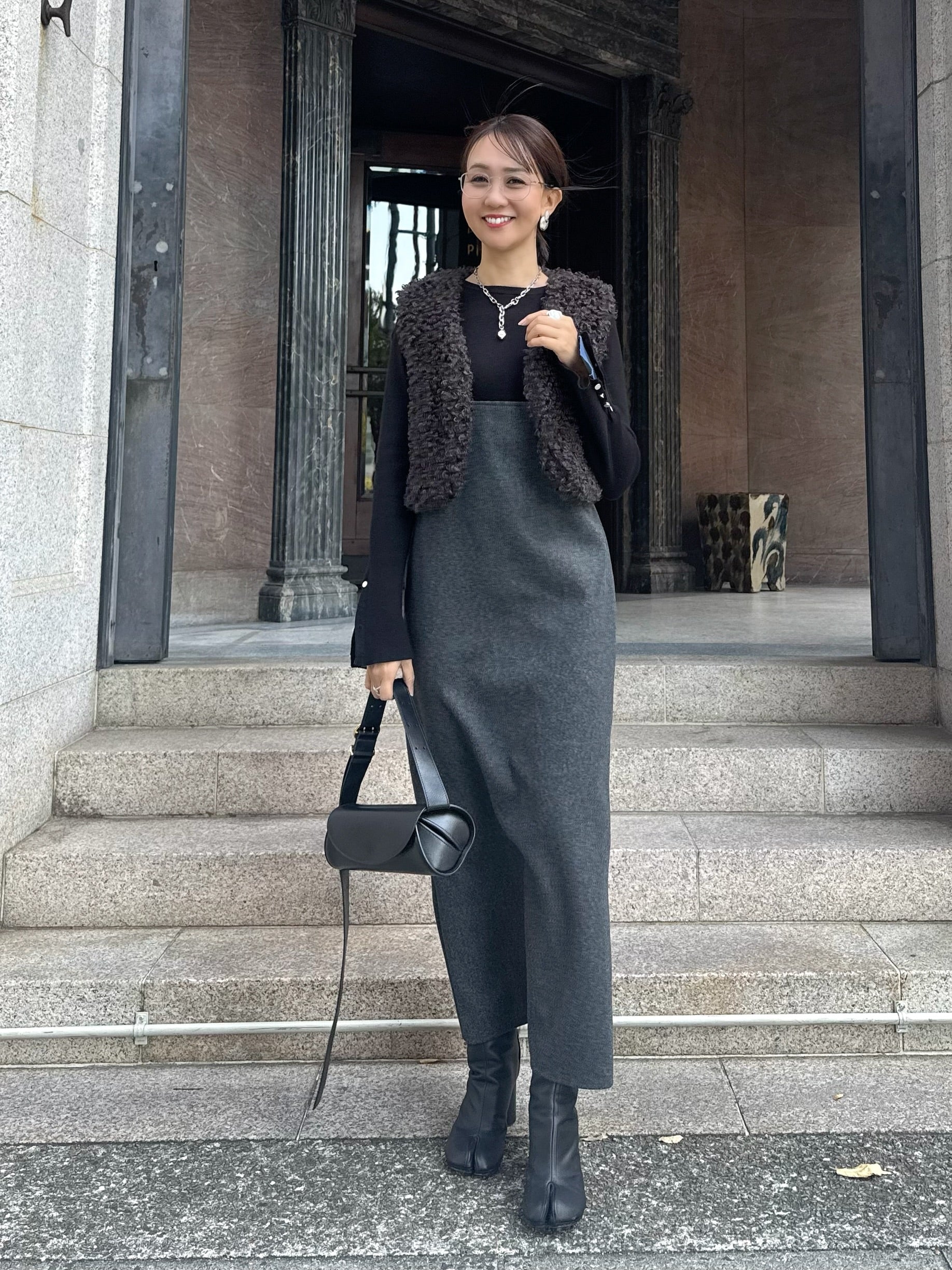 予約】 ウールライクVネックジャンパースカート / チャコール(1月上旬