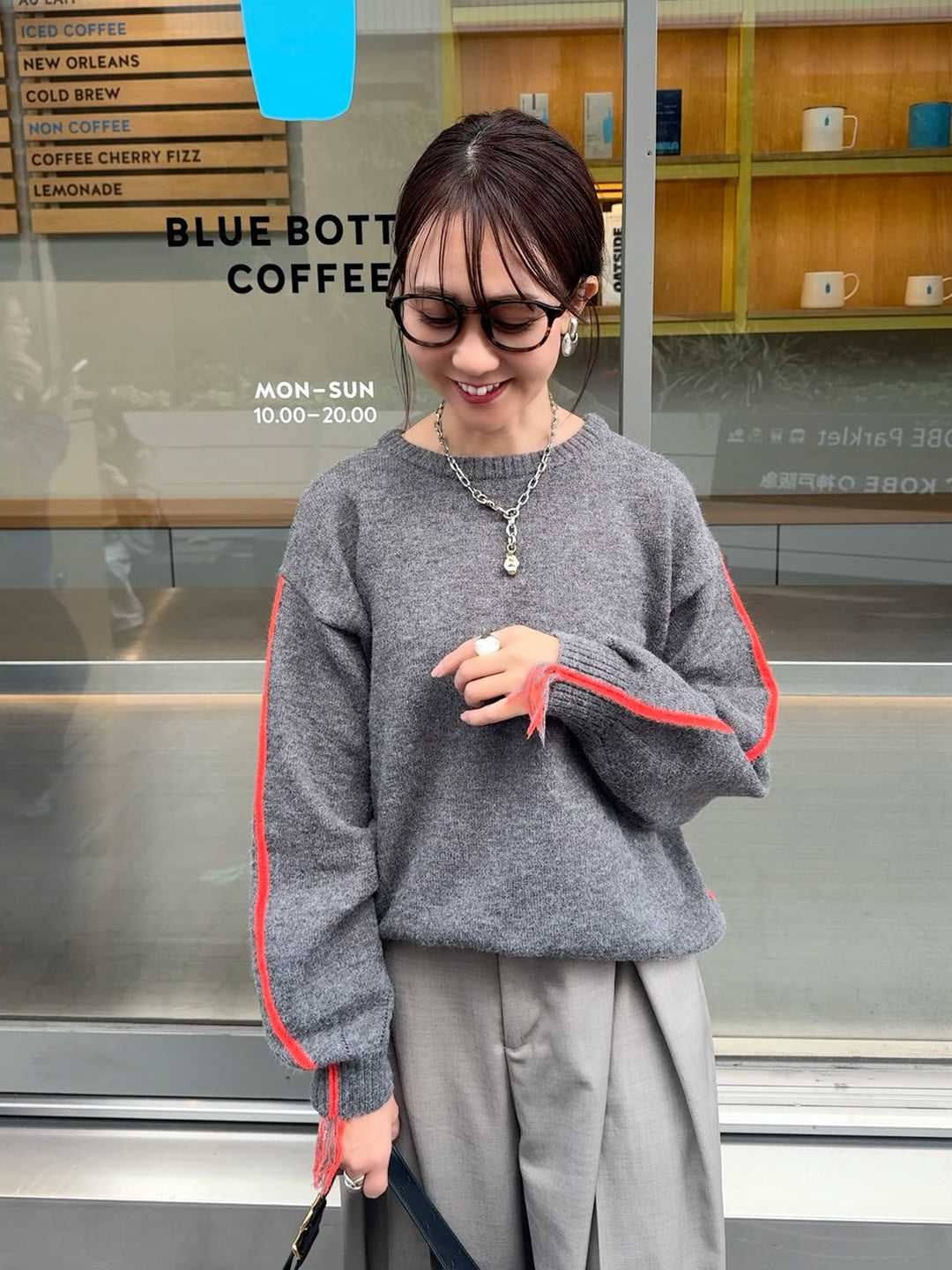 【予約】アルパカタッチ配色ラインプルオーバー / チャコール(12月中旬発送予定)