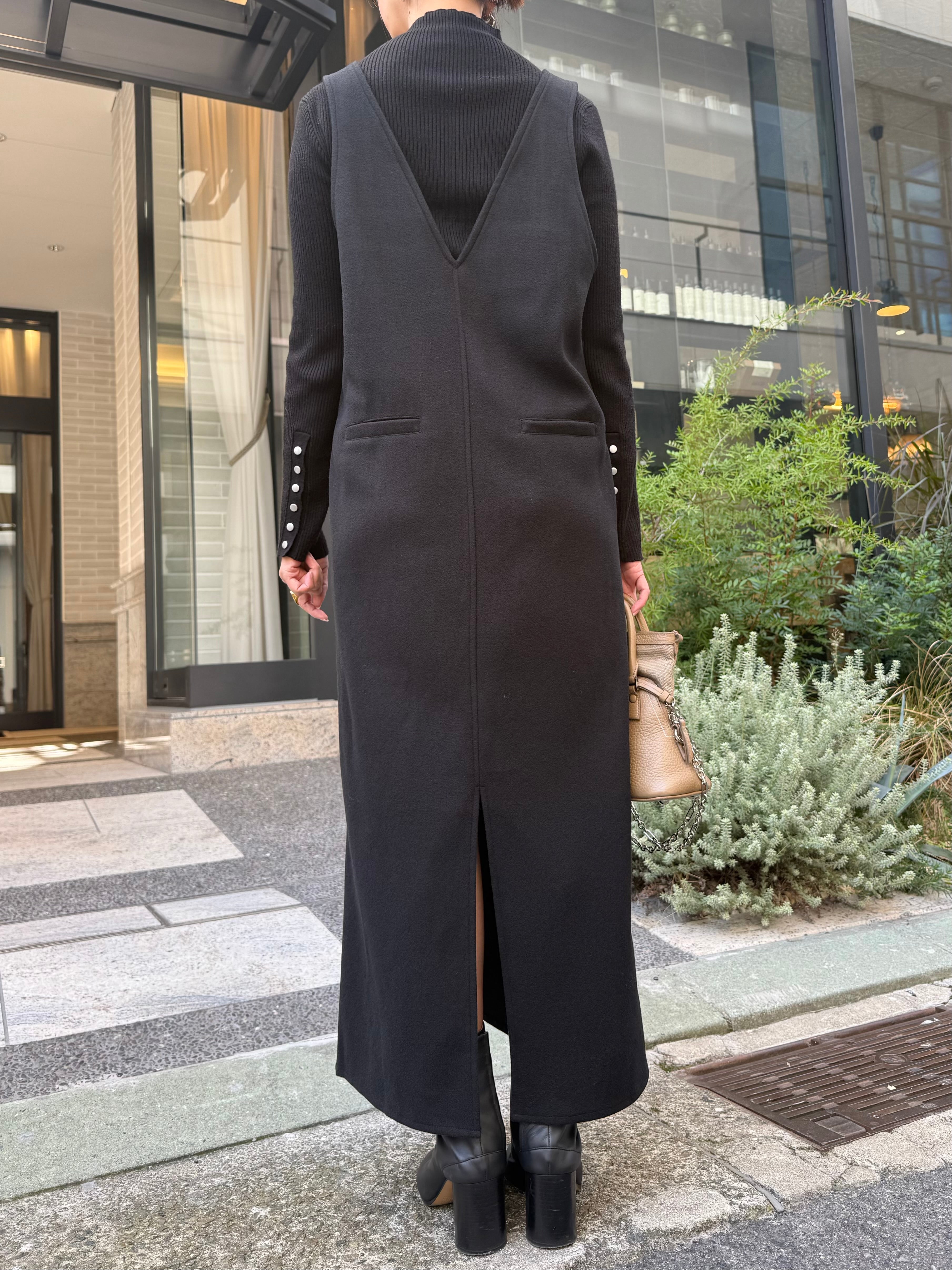 予約】ウールライクVネックジャンパースカート / ブラック(11月下旬