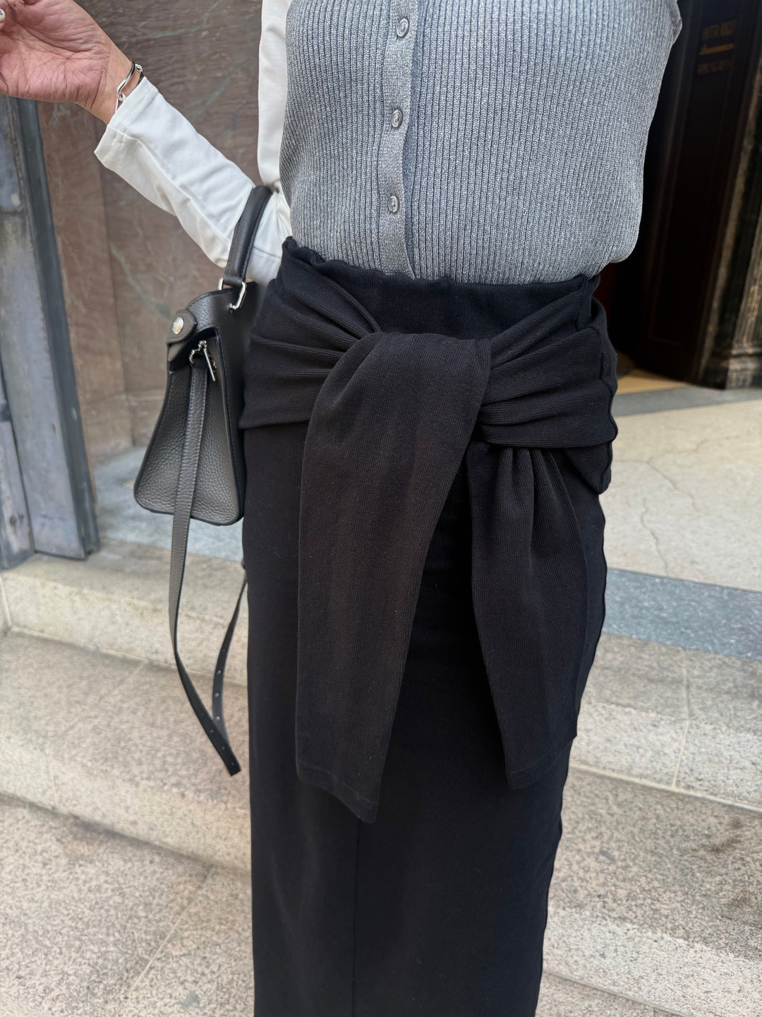 [新作300円OFF] カットリブ腰巻き風スカート / ブラック