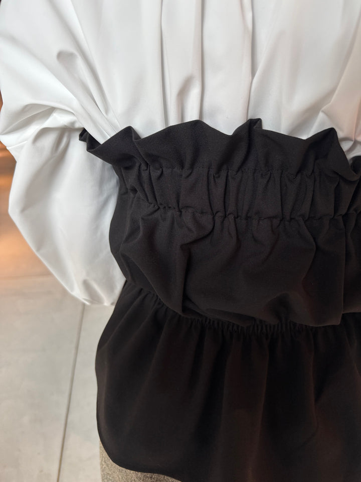 【予約】ギャザービスチェ / ブラック(4月中旬発送予定)