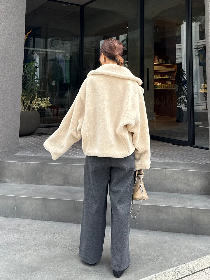 【予約】[SET] ボアショートコート / ライトベージュ + ウールライクタックワイドパンツ / チャコール (11月下旬発送予定)