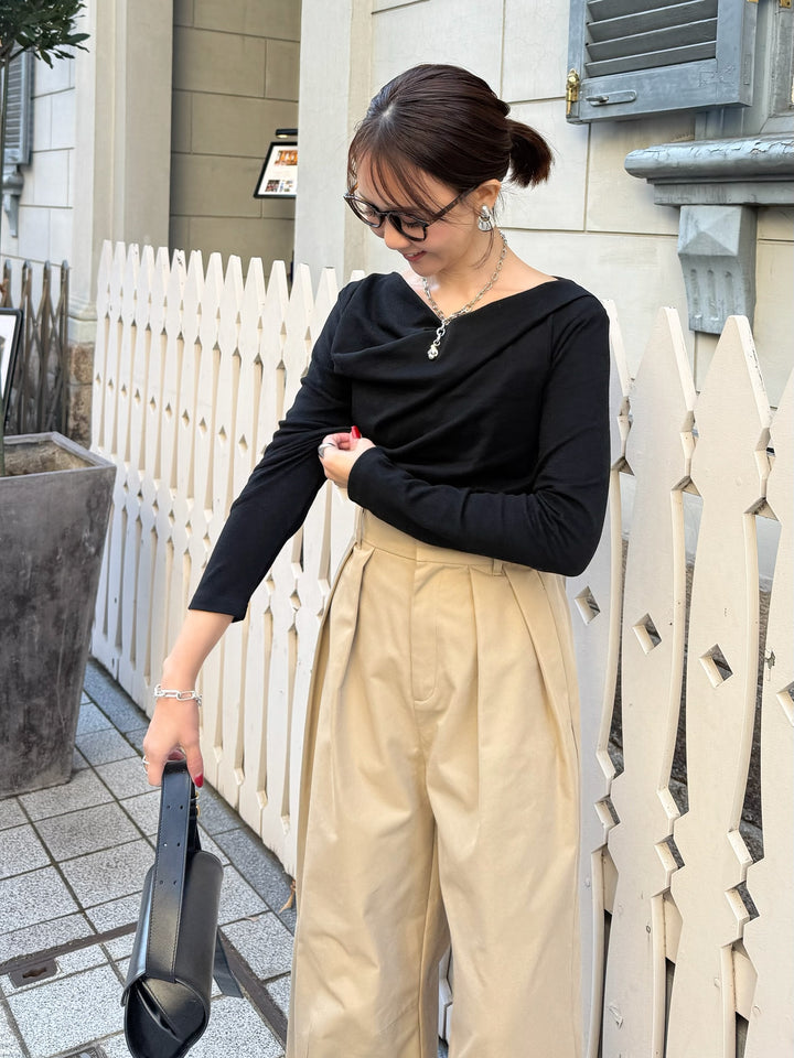 ドレープロングTシャツ / ブラック