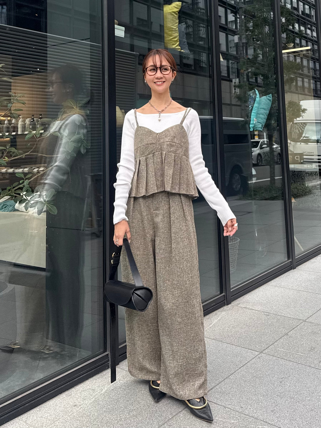 【予約】[3点SET] サマーツイードプリーツキャミ / ブラウン + サマーツイードタックパンツ / ブラウン + スクエアネックリブニットプルオーバー  / オフホワイト(3月下旬発送予定)