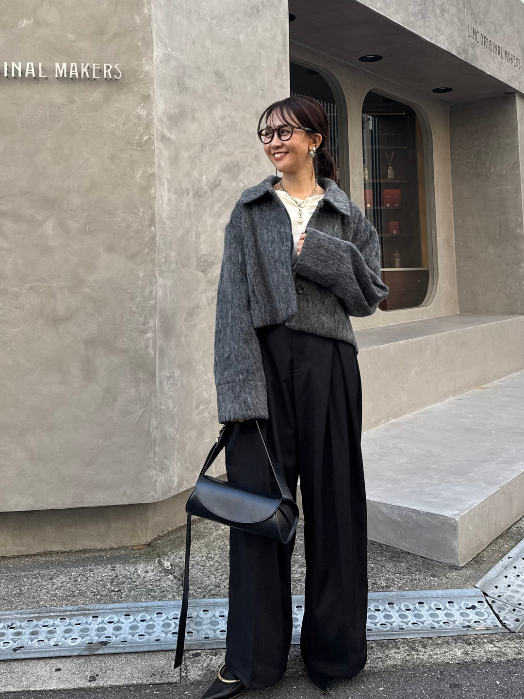 [SET] シャギーショートジャケット / グレー + ツイルタックパンツ / ブラック