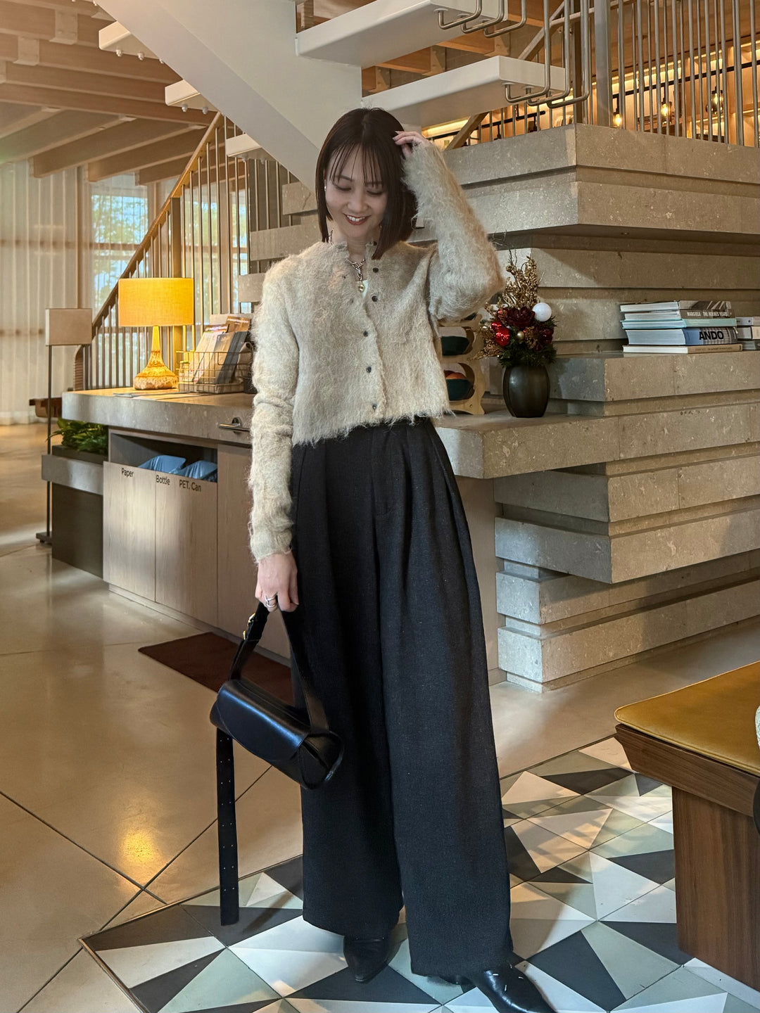 モヘアタッチクロップドカーディガン / ベージュ