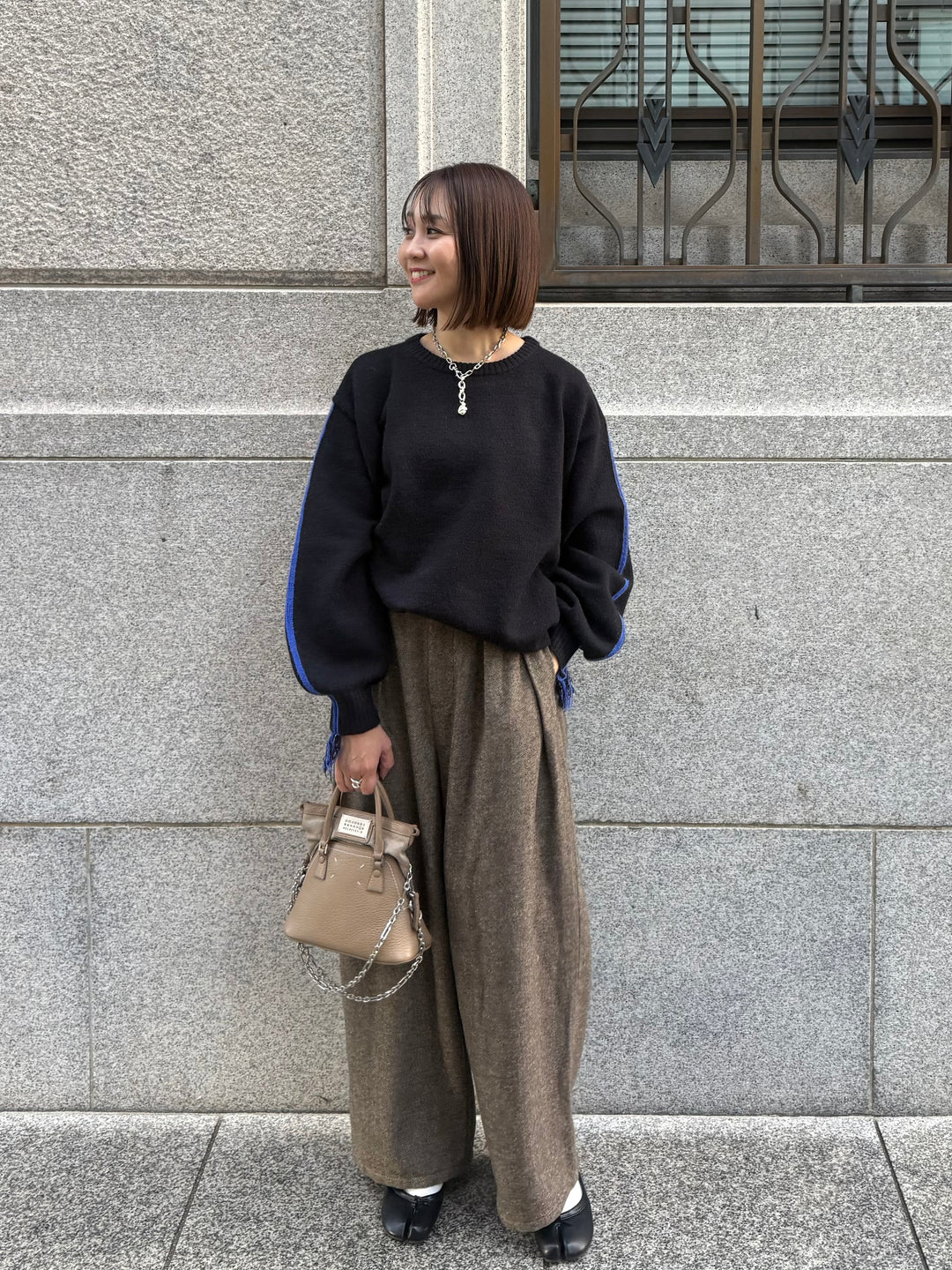 アルパカタッチ配色ラインプルオーバー / ブラック