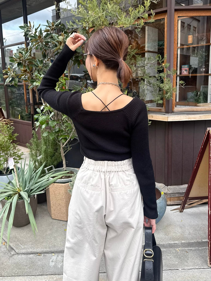 スクエアネックリブニットプルオーバー  / ブラック