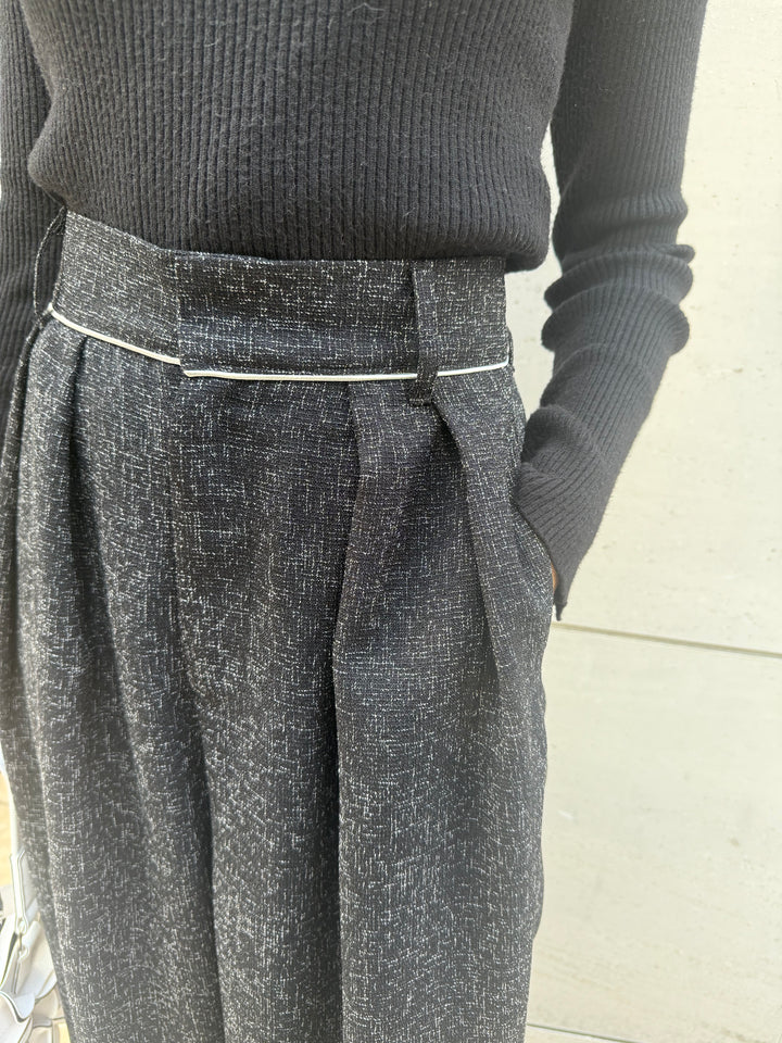 【予約】サマーツイードタックパンツ / ブラック(2月中旬頃発送予定)