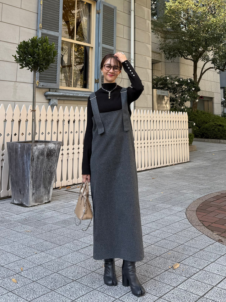 【予約】 ウールライクVネックジャンパースカート / チャコール(1月上旬発送予定)