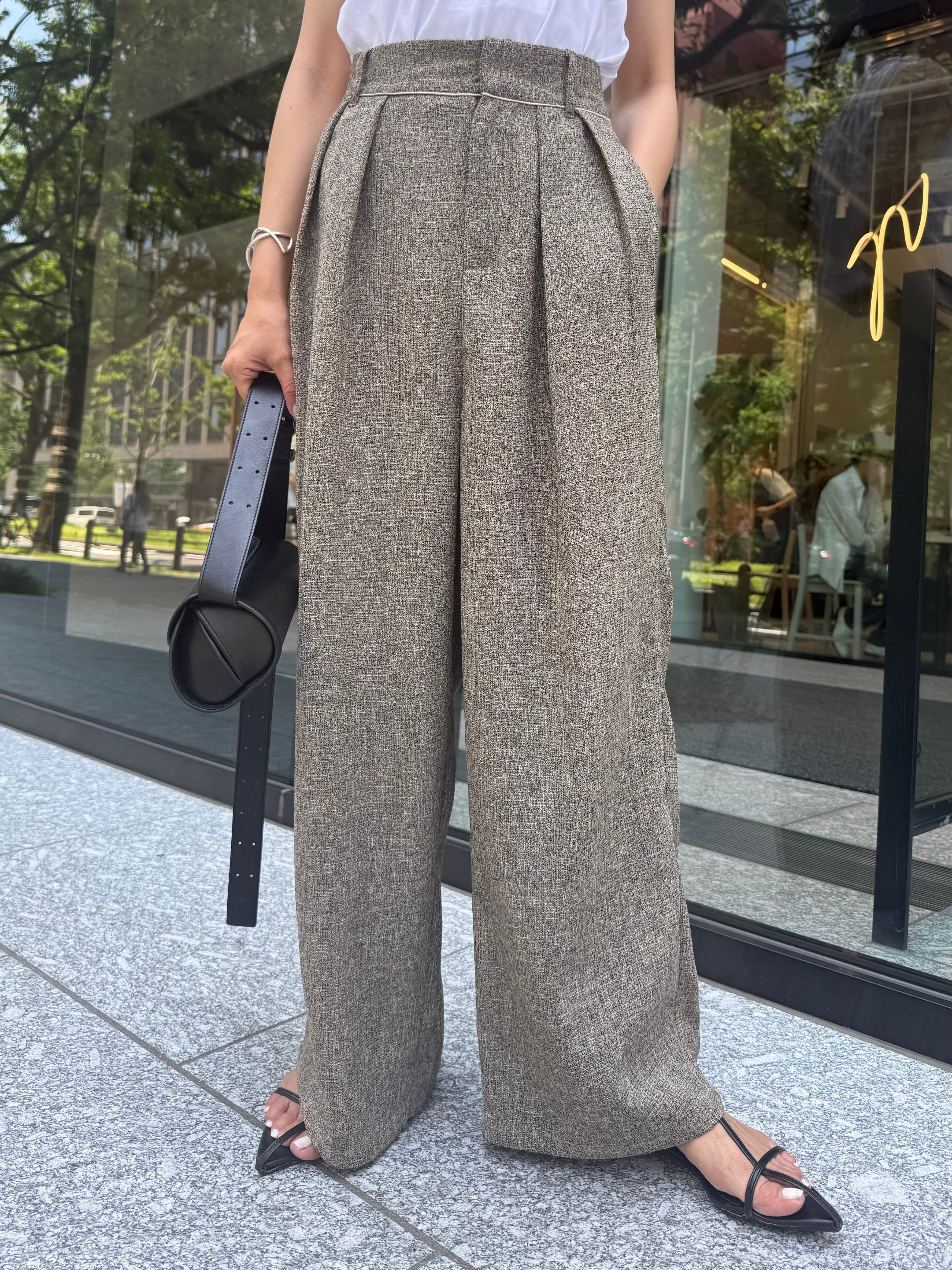 新品未使用　fosie♡トレンチコート FOXEY（トレンチコート）のフリマアイテム一覧