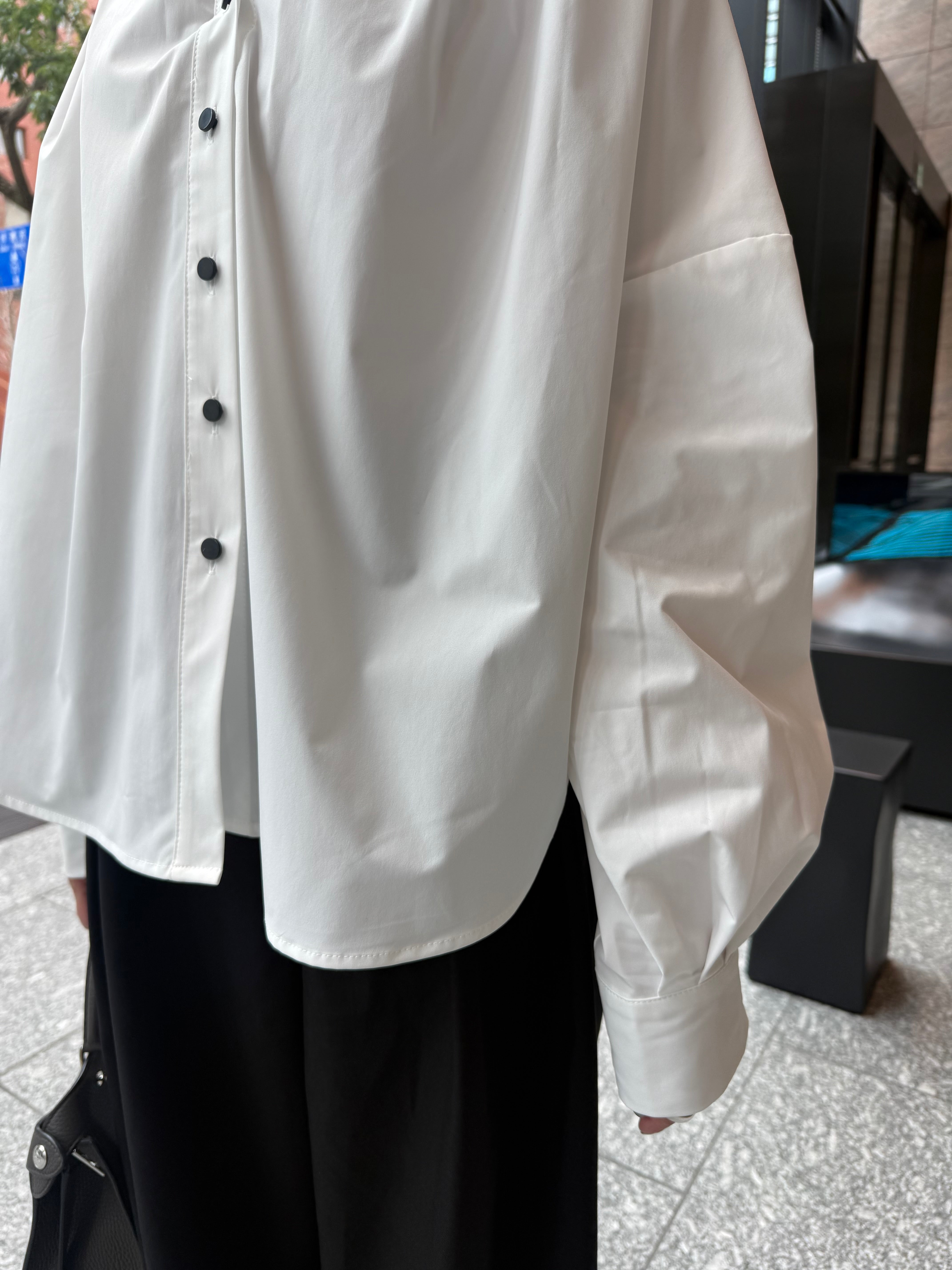 予約】ブロードタックブラウス / ホワイト(2月下旬発送予定) – fosie