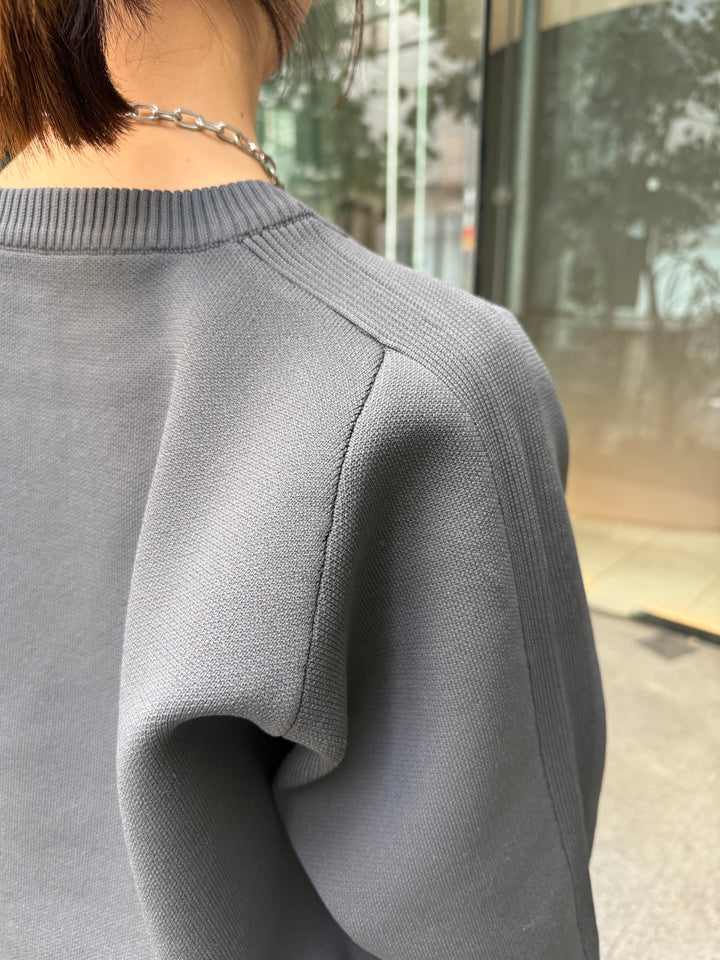 【予約】クロップド丈ダンボールニット /チャコール(3月上旬発送予定)