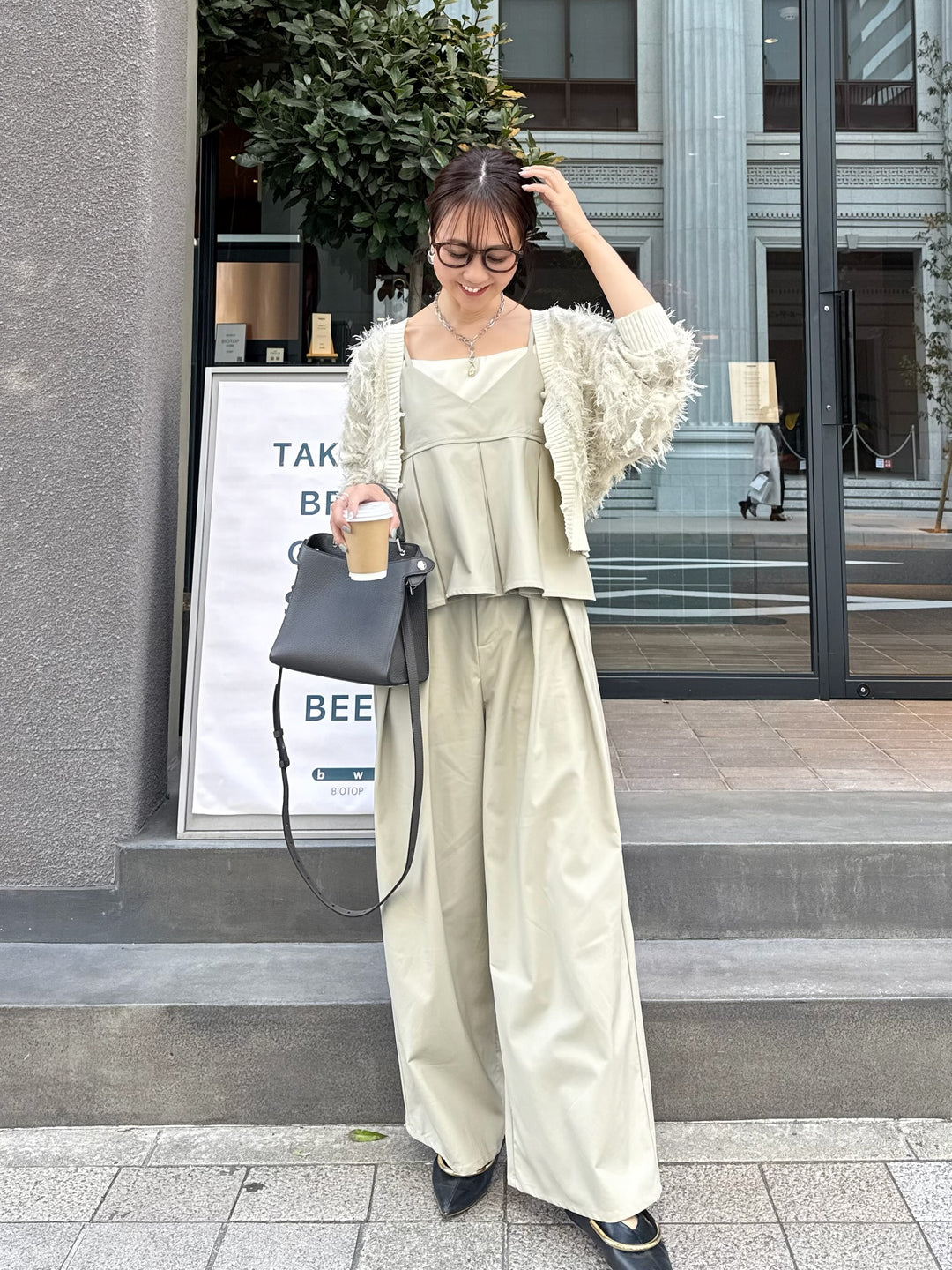 ウォッシャブルフェイクレザーキャミソール / エクリュ