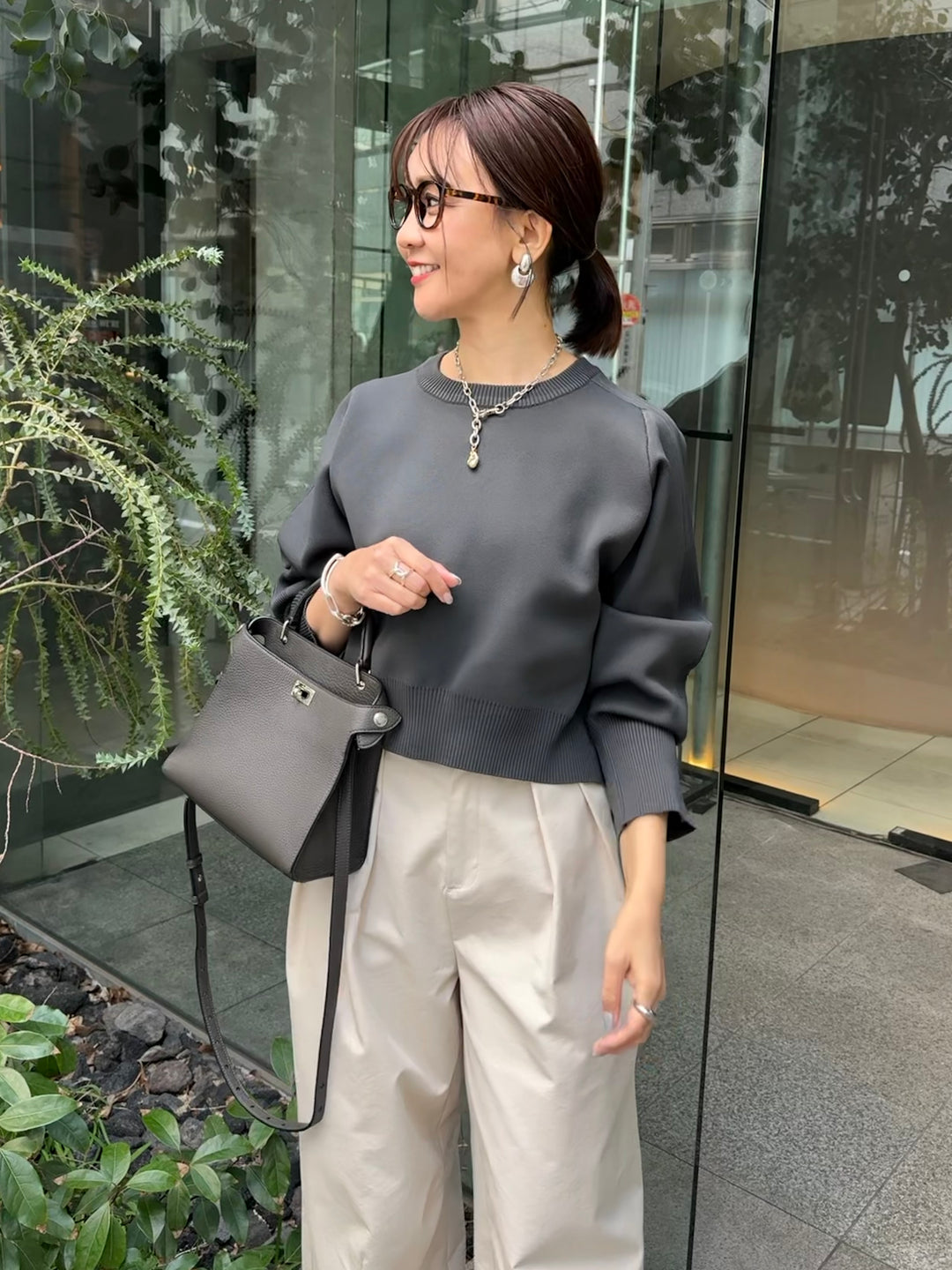 【予約】クロップド丈ダンボールニット /チャコール(3月上旬発送予定)