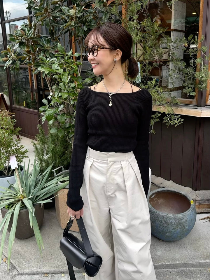 スクエアネックリブニットプルオーバー  / ブラック