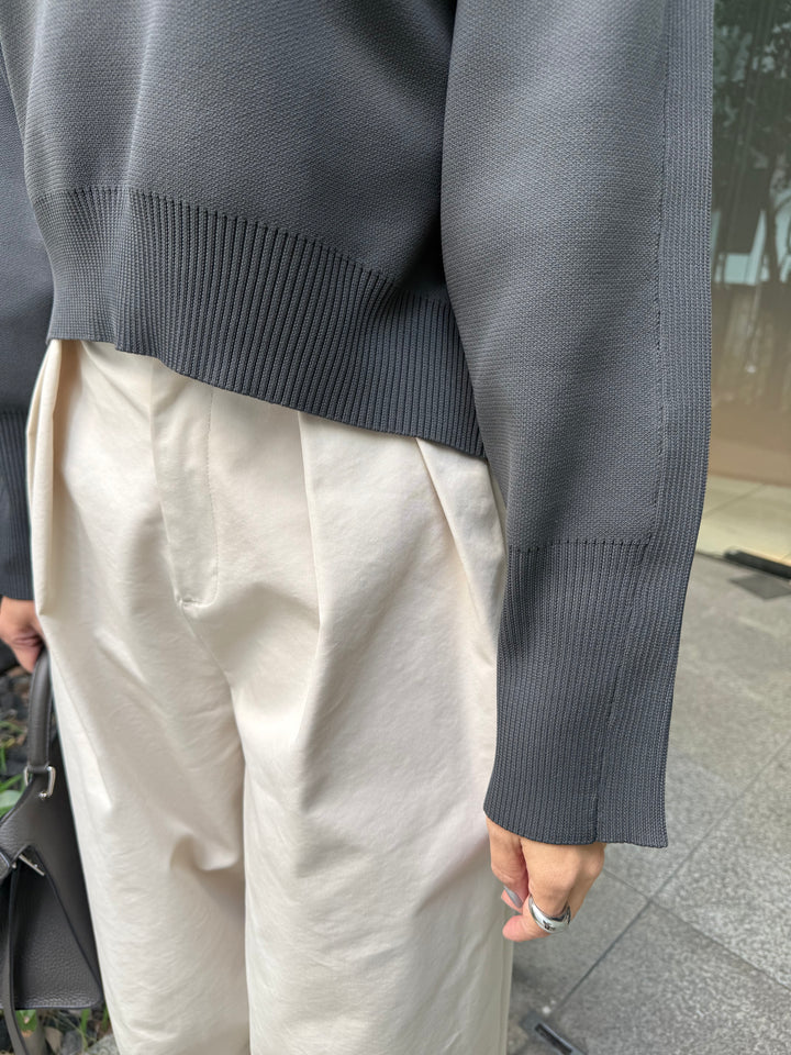 【予約】クロップド丈ダンボールニット /チャコール(3月上旬発送予定)