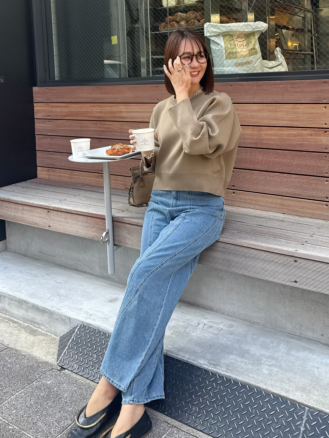 【予約】[SET]クロップド丈ダンボールニット / ベージュ + 切替えストレートデニムパンツ / ブルー(3月上旬発送予定)