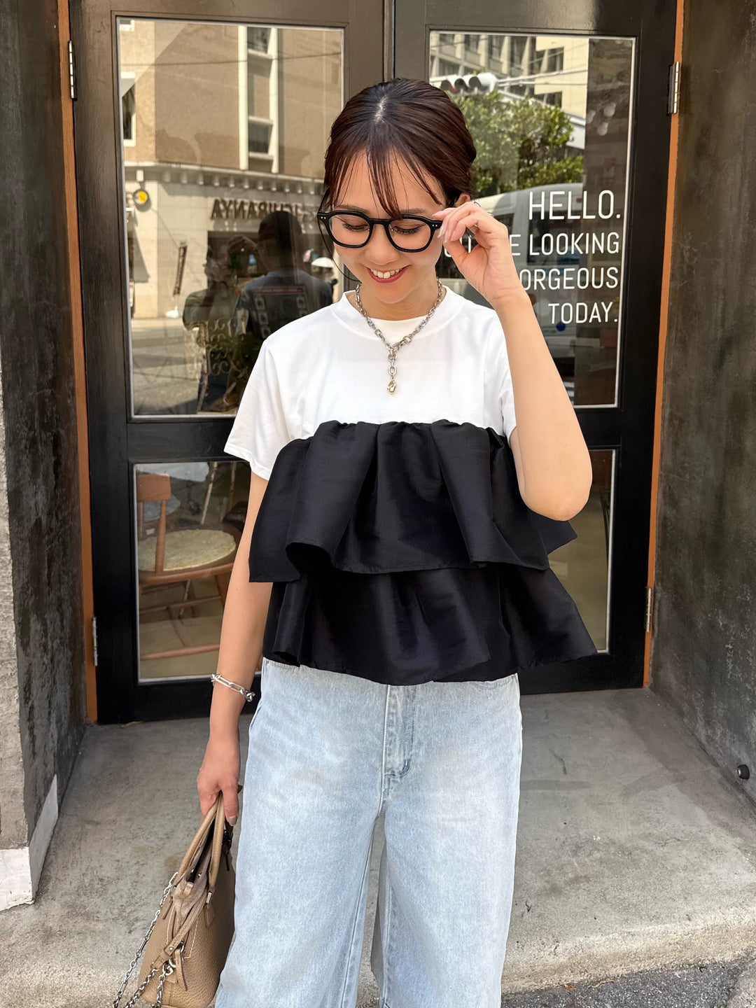 [新作300円OFF] ティアードフリルドッキングTシャツ / ホワイト×ブラック