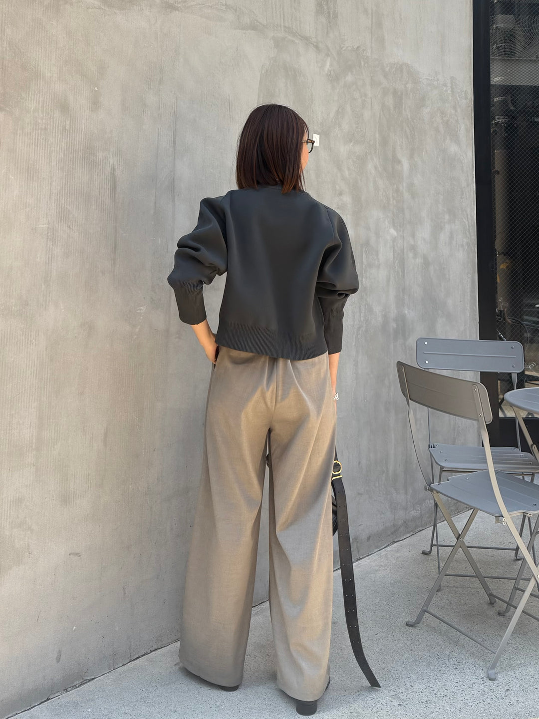 【予約】[SET] クロップド丈ダンボールニット /チャコール + ウエストパイピングワイドパンツ / グレージュ(4月上旬発送予定)