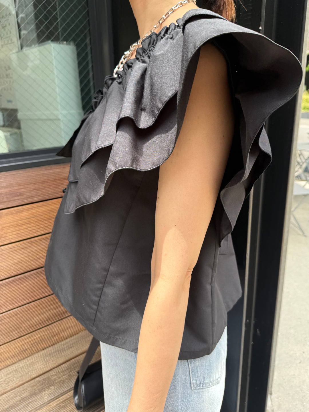 [新作300円OFF] ブロードマルチフリルトップス / ブラック