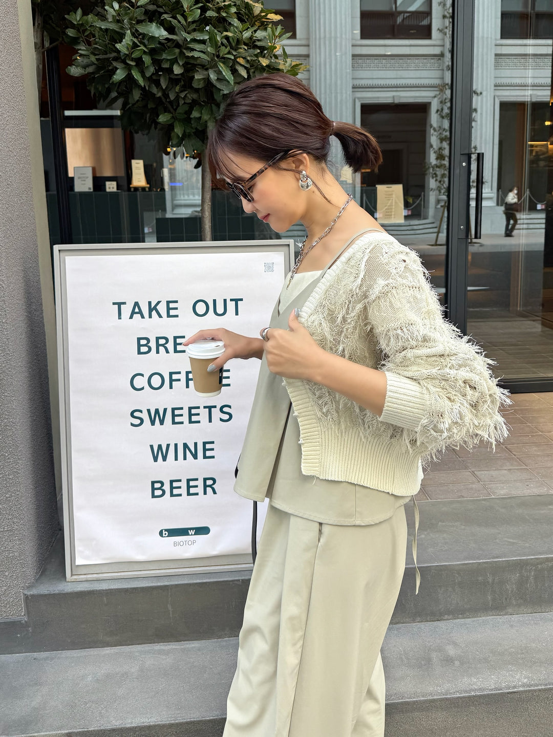 ウォッシャブルフェイクレザーキャミソール / エクリュ