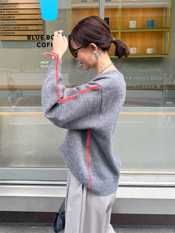 【予約】アルパカタッチ配色ラインプルオーバー / チャコール(12月中旬発送予定)