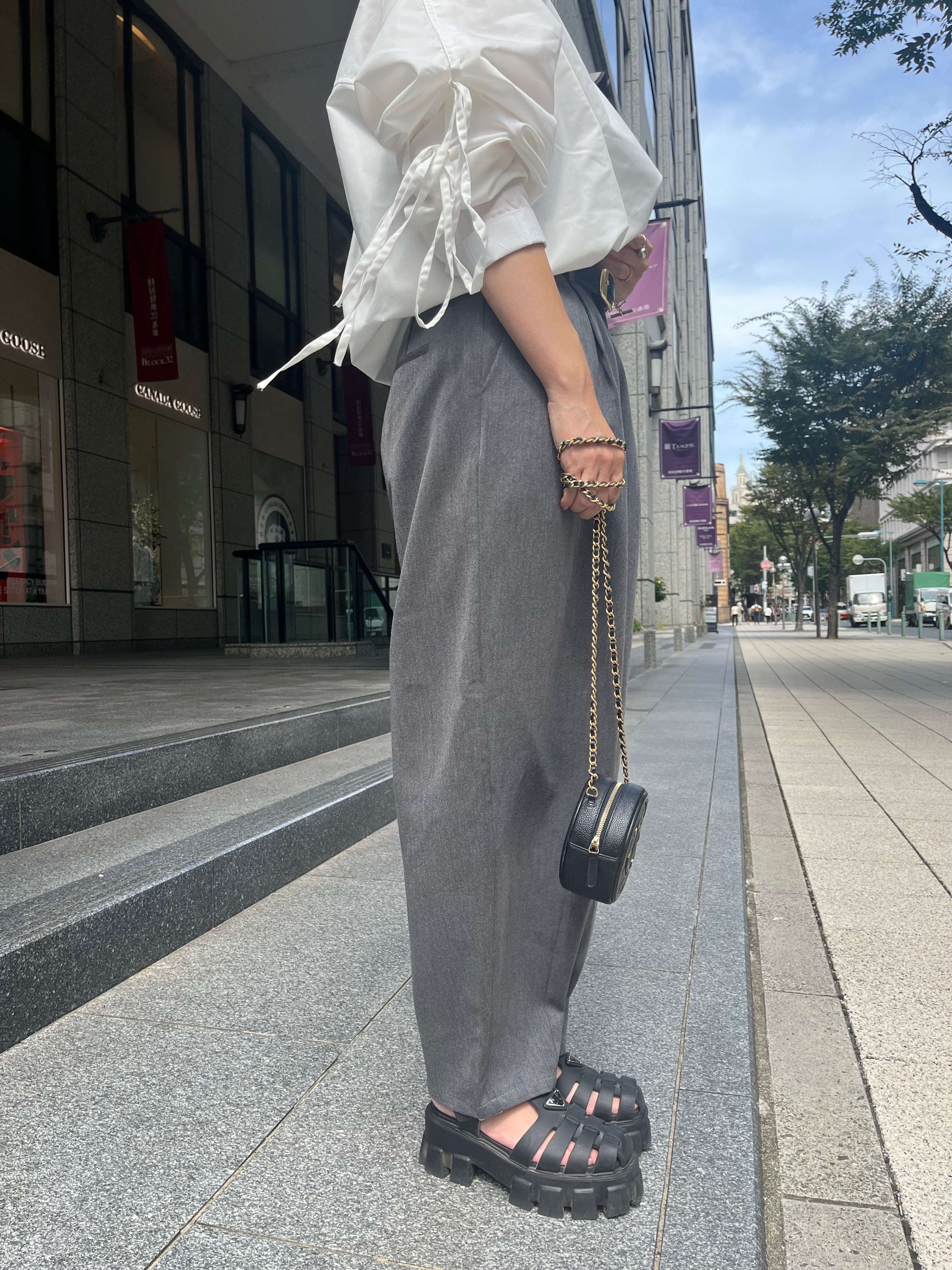 ◆A.P.C◆ Tressie プリーツ パンツ グレー ツイルタックカーブパンツ / グレー – fosie