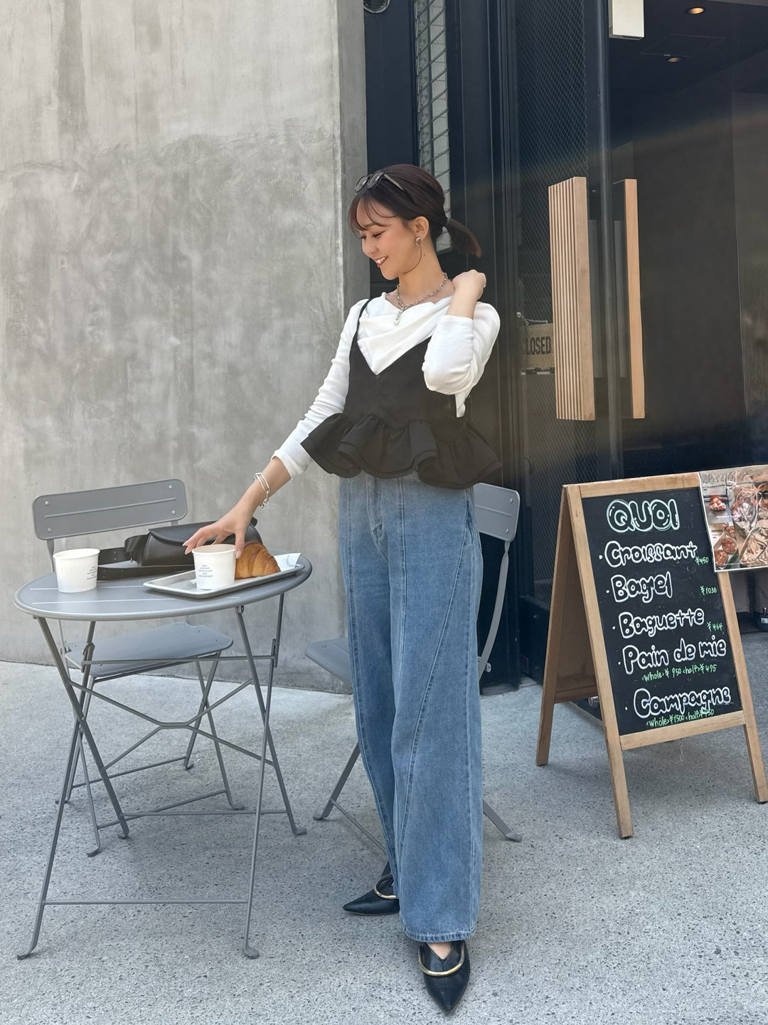 【予約】[SET]フリルヘムビスチェ / ブラック + 切替えストレートデニムパンツ / ブルー(5月下旬発送予定)