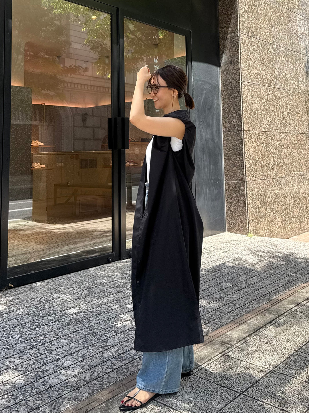 [SET] バルーンスリーブシャツワンピース / ブラック + 切替えストレートデニムパンツ / ブルー