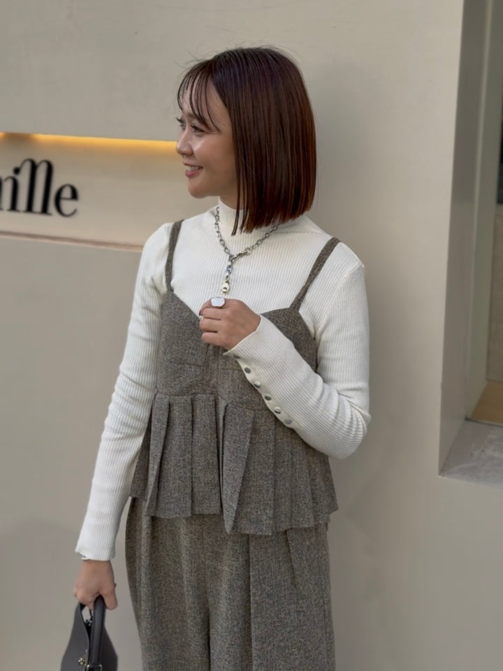 袖ボタンハイネックニット / アイボリー