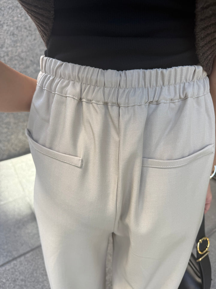 ツイルタックストレートパンツ / エクリュ
