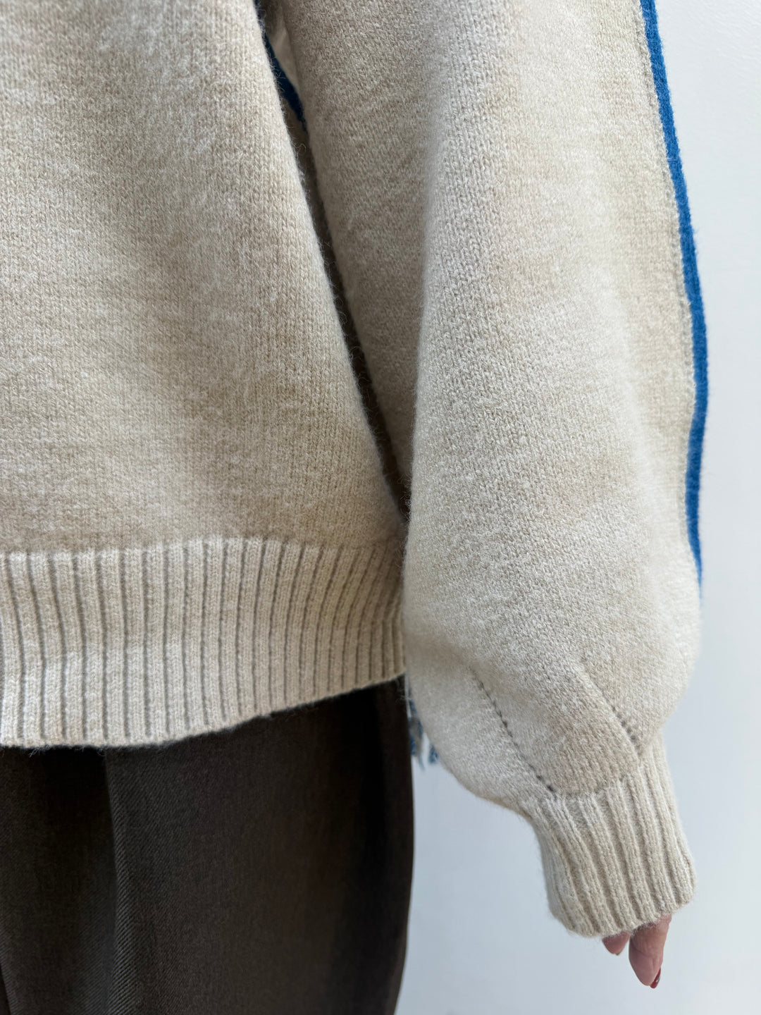 アルパカタッチ配色ラインプルオーバー / アイボリー