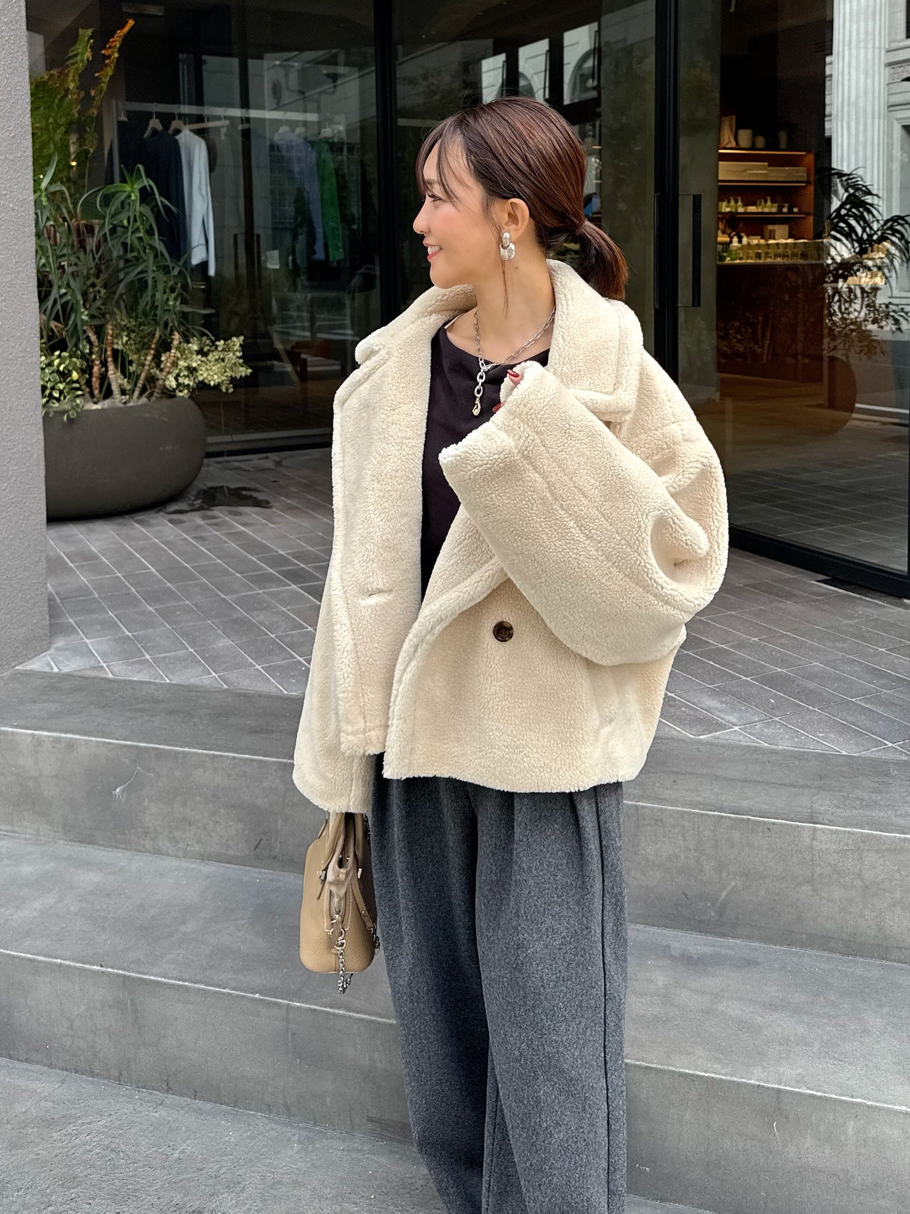 予約】ボアショートコート / ライトベージュ(12月中旬発送予定) – fosie