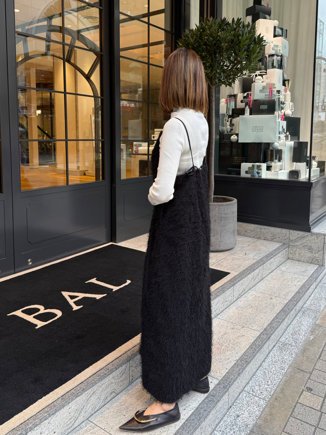 袖ボタンハイネックニット / アイボリー