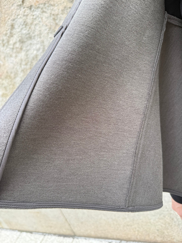 [新作300円OFF] フェイクウールペプラムジレ / モカ