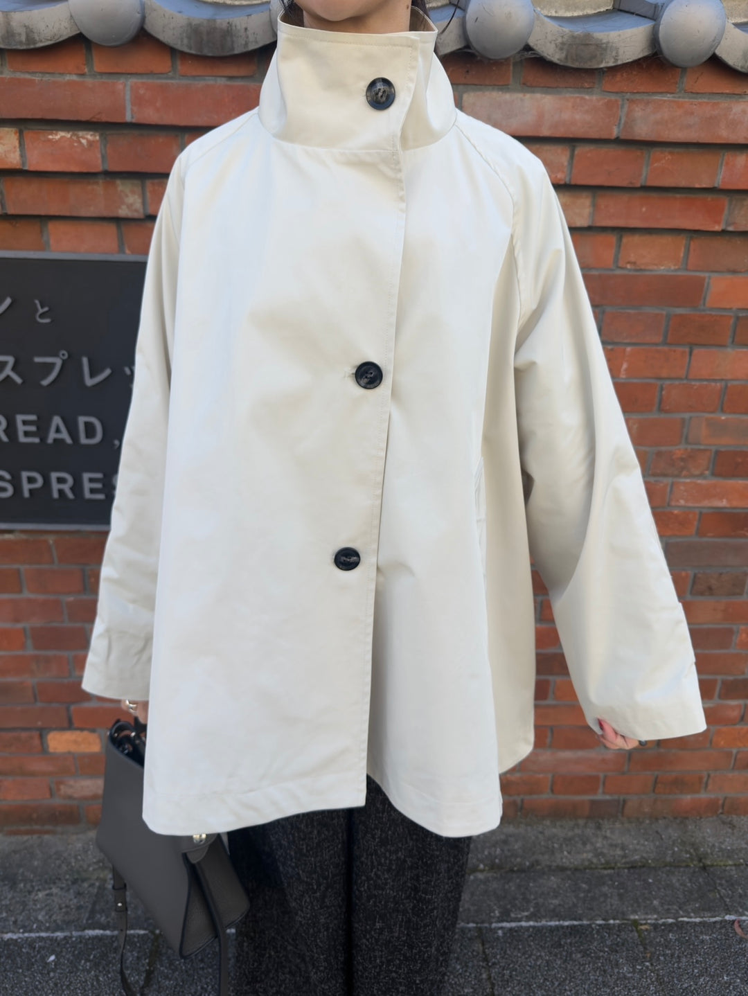 スタンドカラーミドルコート / オフホワイト