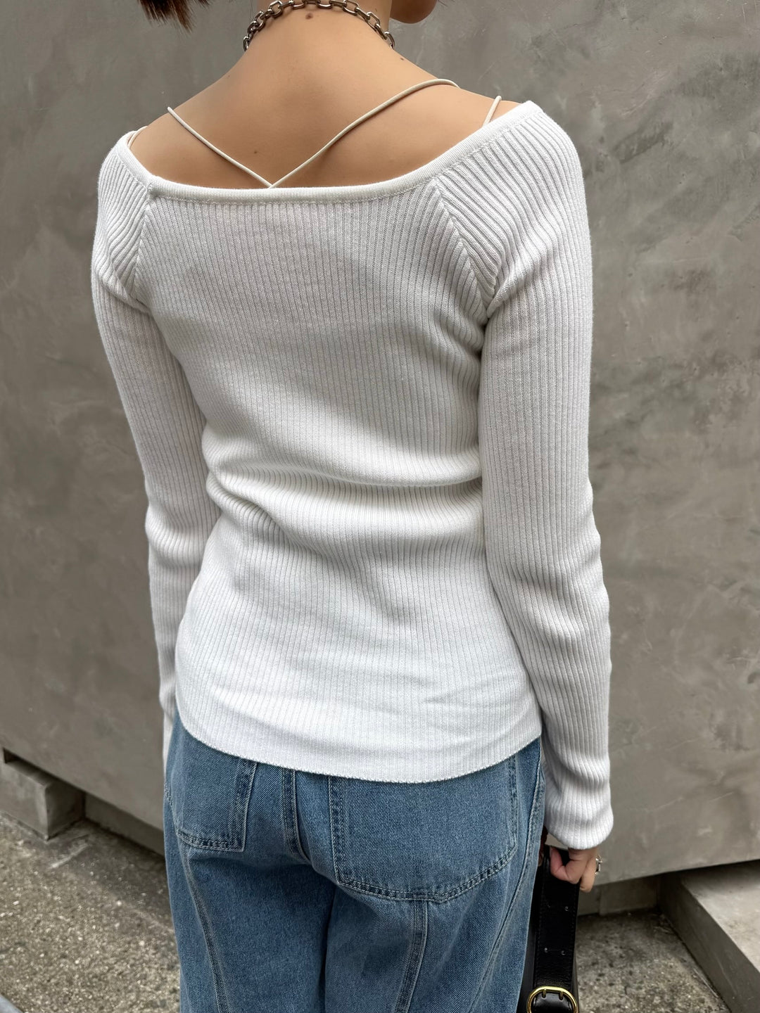 【予約】[SET]スクエアネックリブニットプルオーバー  / オフホワイト + カップ付きダブルストラップキャミソール / ホワイト(3月下旬発送予定)