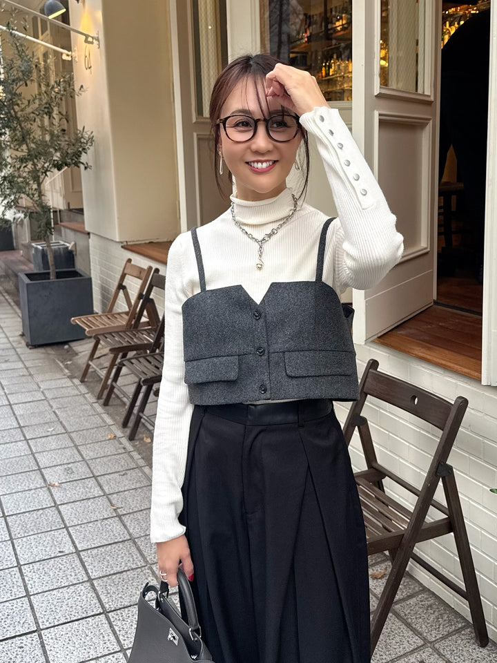 袖ボタンハイネックニット / アイボリー