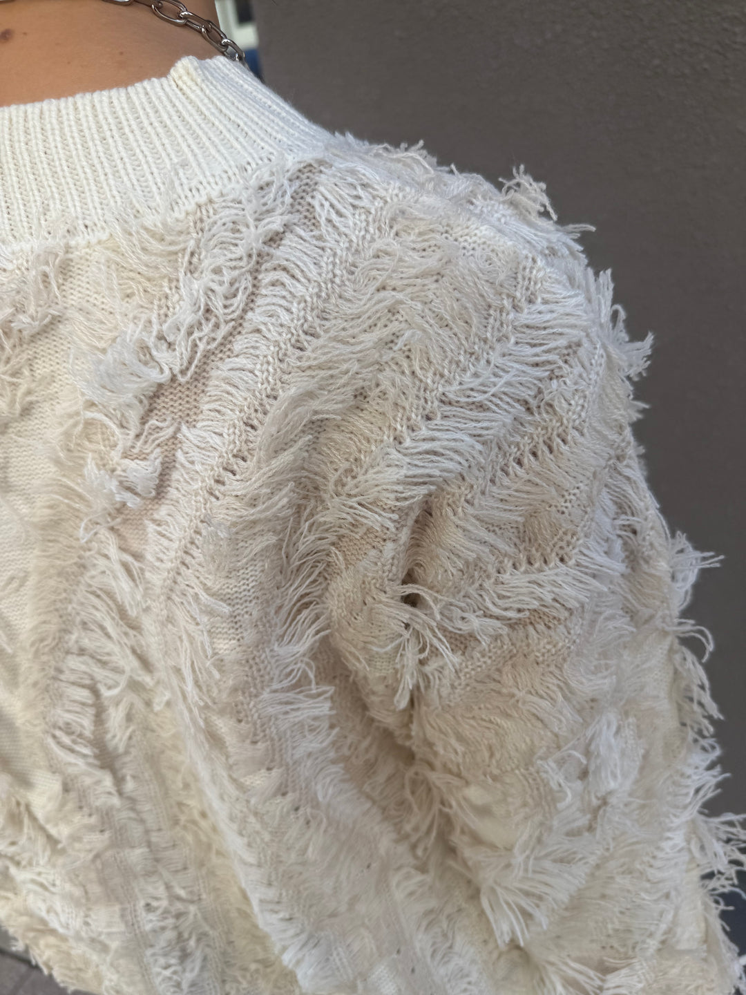 【予約】フリンジニットプルオーパー / アイボリー(11月下旬発送予定)